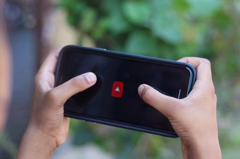 初心者でもわかるYouTubeサムネイルの作り方・手順を徹底解説！