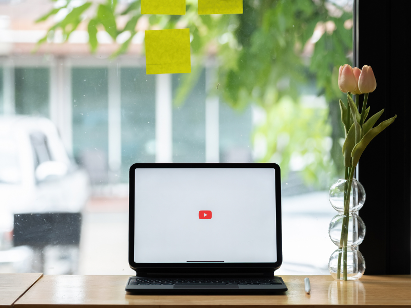 YouTubeYouTubeのおすすめにのせて再生回数を伸ばす方法と仕組み
